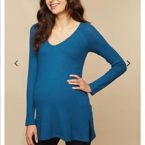NWT Cross Back Thermal Maternity Top